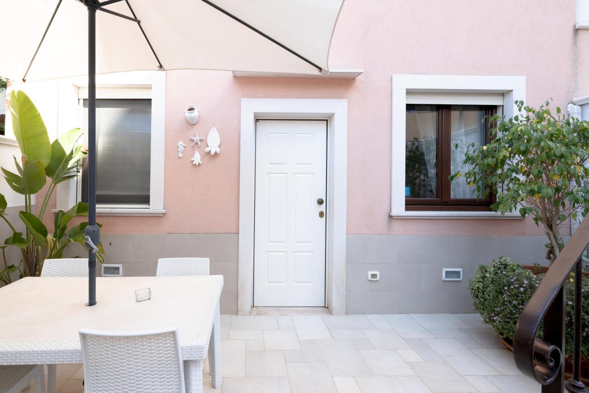 La Casetta Di Chiara B&B Polignano a Mare Exteriör bild